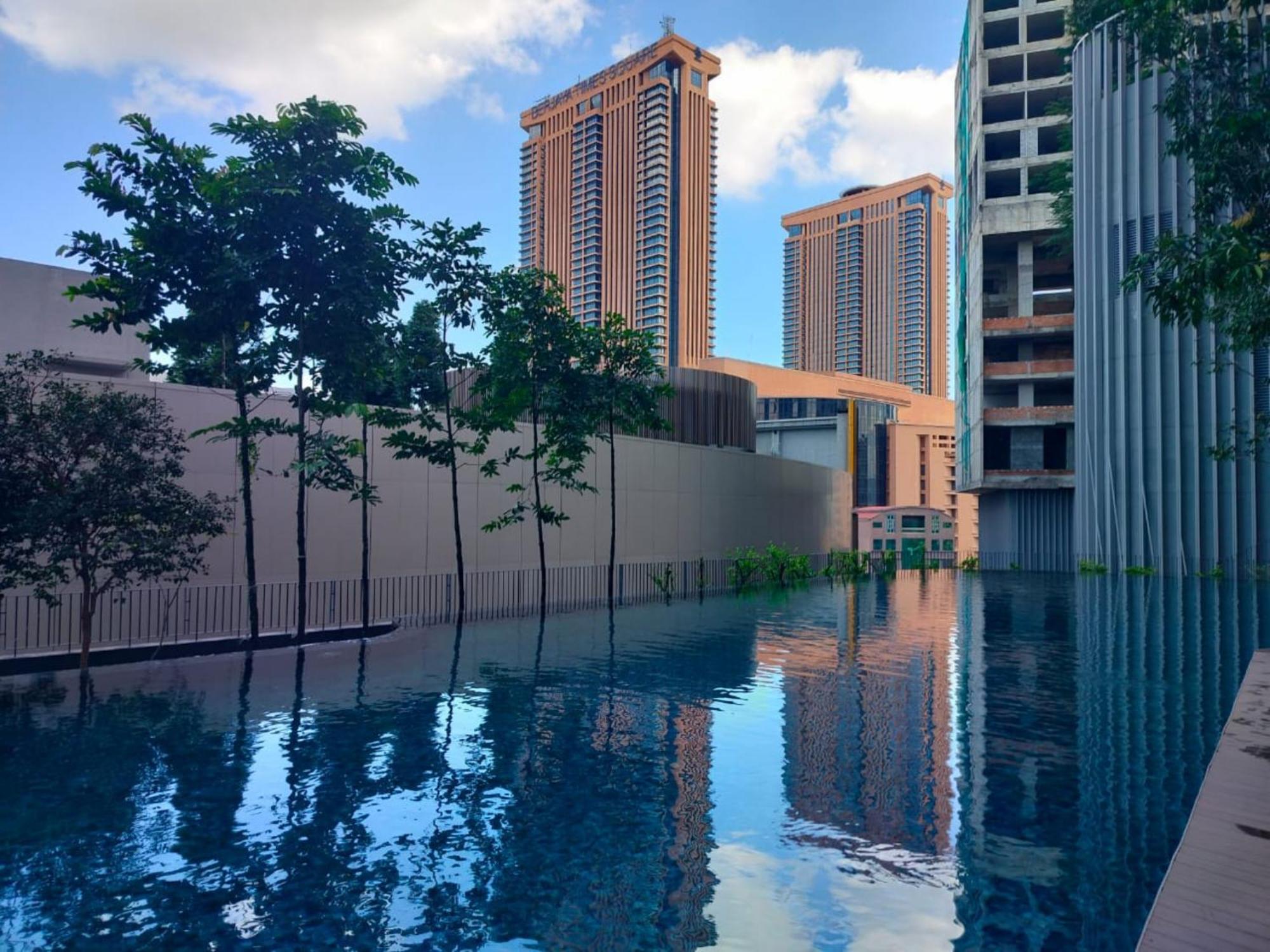 דירות קואלה לומפור Lotus Infinity Pool At Lucentia מראה חיצוני תמונה